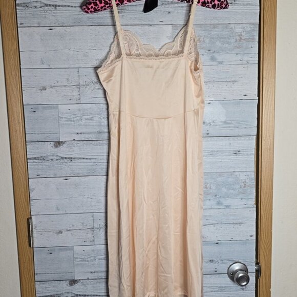 Vintage Montgomery Ward Blush Pink Lace Slip Dress Size 34 - Picture 2 of 9